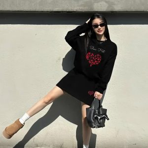 Bộ Nỉ Áo+Chân Váy | Trái Tim 01